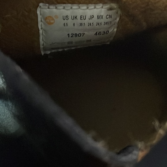 Timberland Boots - Picture 5 of 6